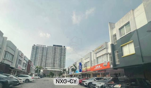Hot Area🔥Shop Lot【Ground Floor】Bandar Botanic Klang Ramin 22x80 Rent 1