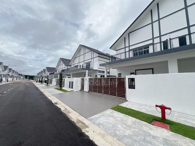 Taman Ekoflora Double Storey Semi Detached House 4bed Johor Bahru 1