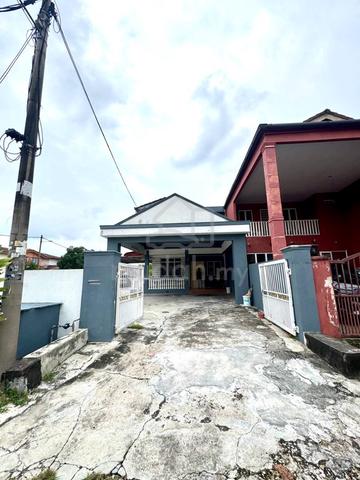 [CORNER LOT] Double Storey Taman Putra Perdana Puchong KL 1