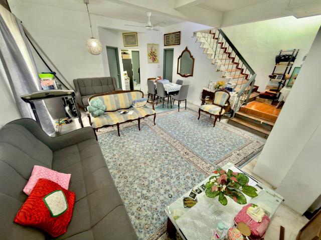 End Lot Double Storey Terrace Lorong Cakera Purnama Puncak Alam 1