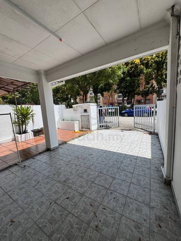 Double Storey Taman Pinggiran USJ 2 Subang Jaya 2