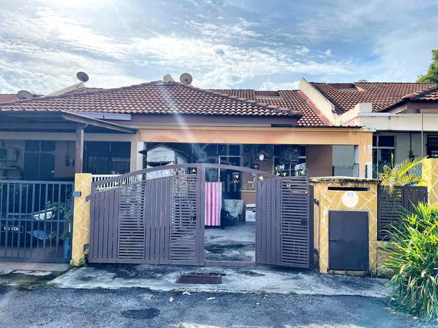 Taman Mawar Salak Tinggi Single Storey Terrace 1