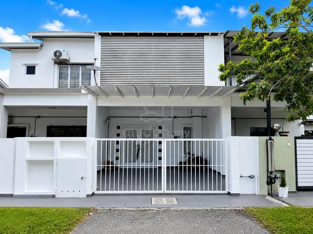 RUMAH CANTIK ‼️2 Storey Laman Semanggi Taman Sri Tanjung Semenyih 1