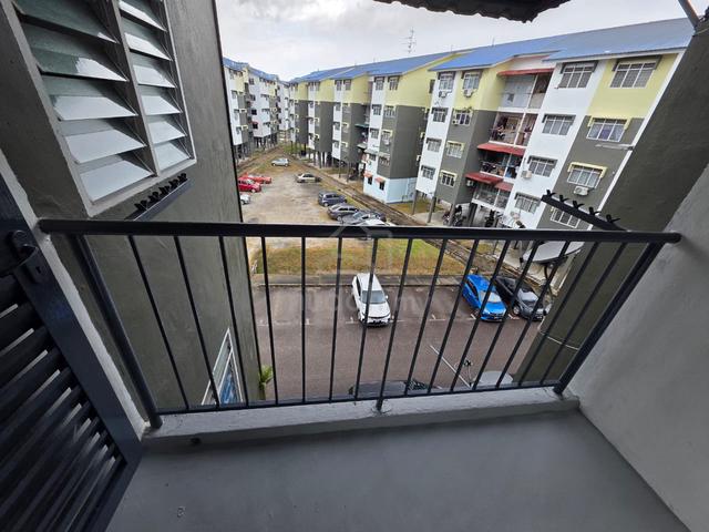 Taman Daya Flat 1