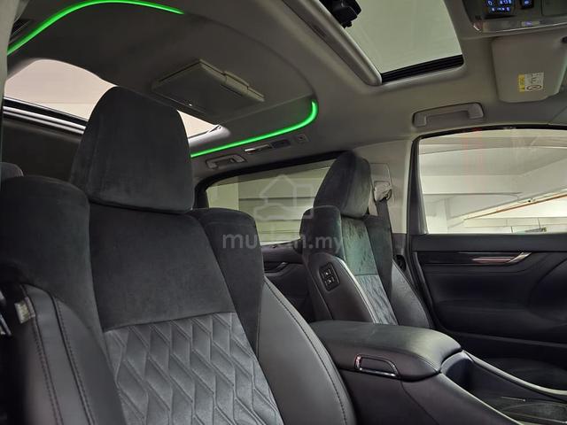 Toyota VELLFIRE 2.5 ZG (A) PILOT SEAT , P.BOOT - 3