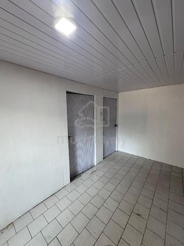 Rumah Bilik Batu Buruk 1