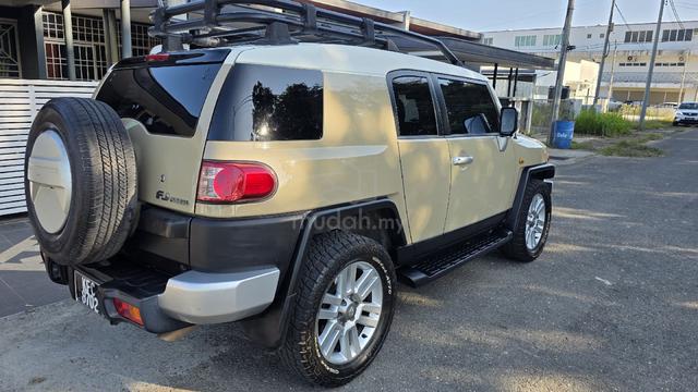 2017 Toyota FJ 4.0 CRUISER (A) - 4