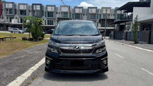 2013/2016 Toyota VELLFIRE 2.4 Z GOLDEN EYES - 2