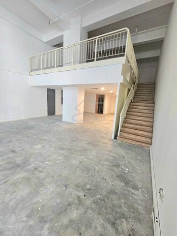 CORNER LOT Shoplot Q Avenue Bandar Sri Permaisuri Cheras FOR RENT 1