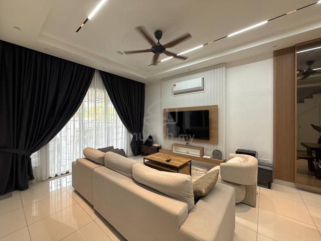 FACING OPEN Interior Cantik Double Storey ELMINA GREEN 3 1