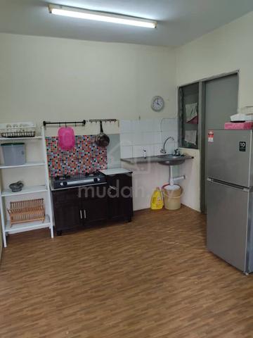 Bilik sewa pangsapuri meranti 1