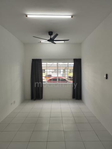 Residensi Acacia 1