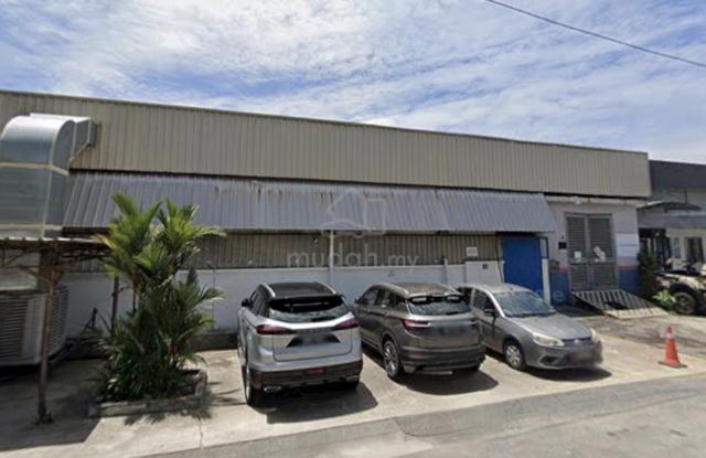 HOT! HUGE SPACE SEMI-D FACTORY/ WAREHOUSE! Taman Perindustrian Puchong 1