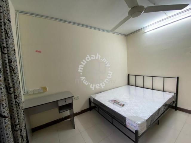 Cyberjaya Cyberia Smarthomes Private Room For Rent 1