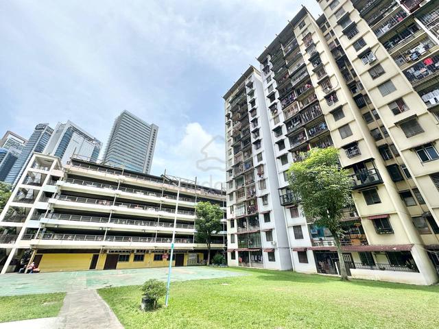 Apartment Abdullah Hukum 1
