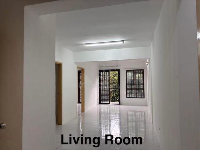 Park Avenue (Tampoi Indah) 1