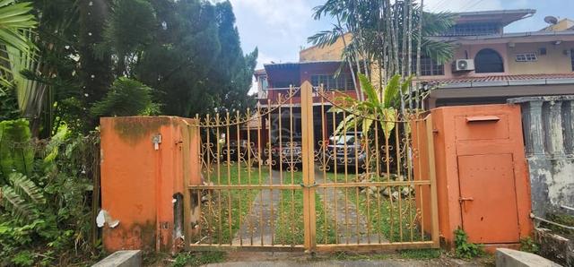 CORNER LOT | 2 Storey Terrace House, Bukit Idaman, Selayang For Sale 1