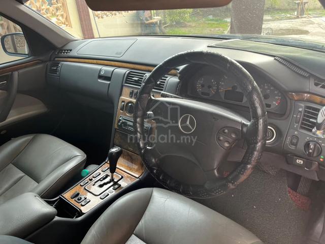 1995 Mercedes Benz 230.6 2.3 (M) - 5