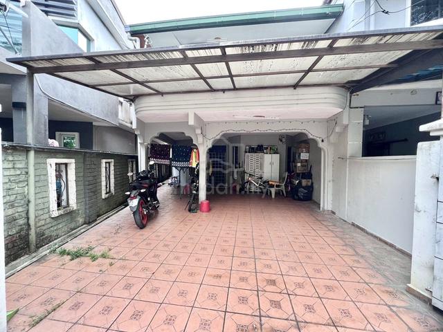 Renovated Facing Open 2 Storey Semi D Cluster Seksyen 17 Shah Alam 1