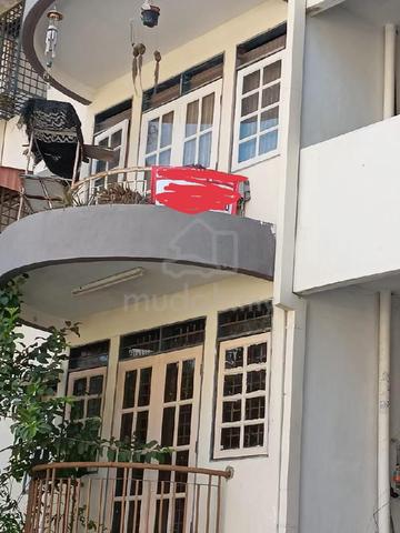 Mutiara Perdana (Block Raya) 1