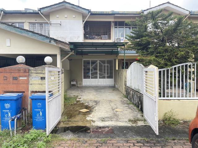 Bukit Rimau Townhouse 1