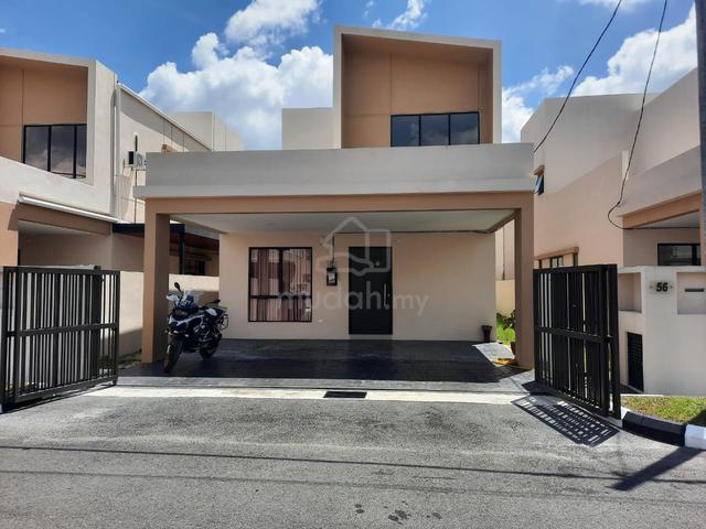 La Casa Lunas 1
