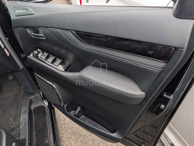 TOYOTA ALPHARD 2.5cc SC SUNROOF YEAR 2021 - 5