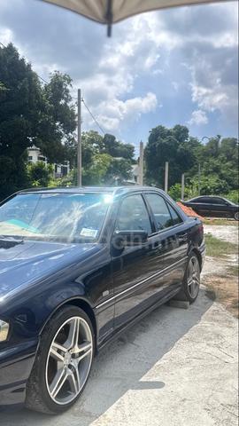 1995 Mercedes Benz 220C 2.2 W124 (A) - 2