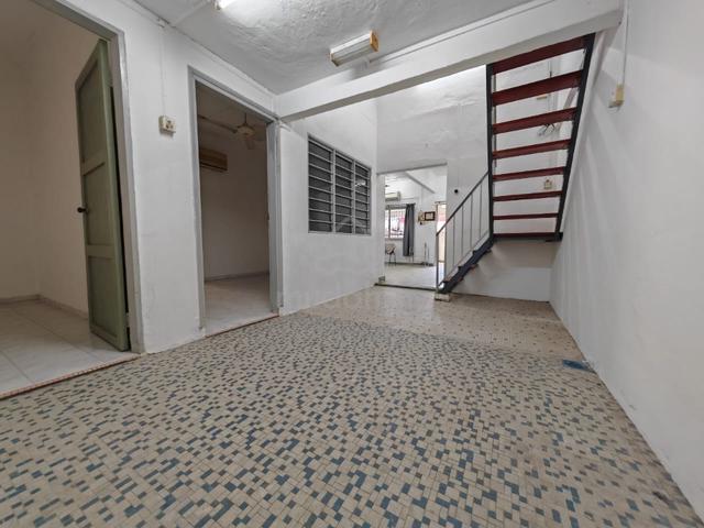 Freehold Single Storey House For Sale 5