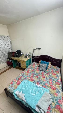 Bandar Sungai Long, Glen Court, Block C 1