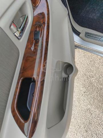 Toyota Innova 2.0 G (A)  - 5