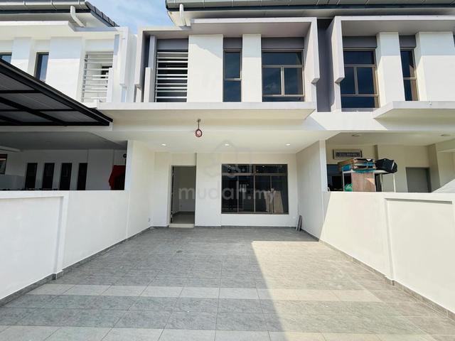 Double Storey Terrace at Taman Mutiara Maju, Skudai , Johor 1