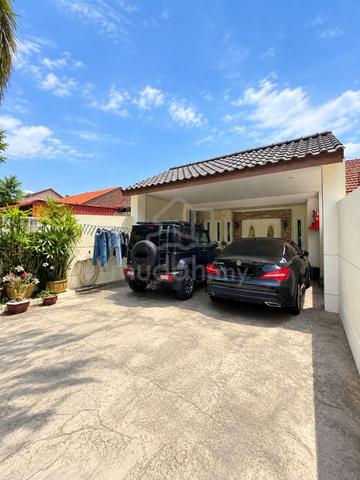 Single-Storey Terraced House along Jalan Mount Erskine 1