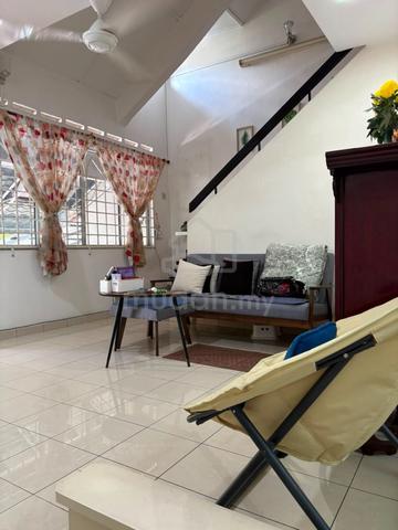 Taman Lembah Maju Ampang KL Townhouse upper unit 710sf 3r2b for sale 1