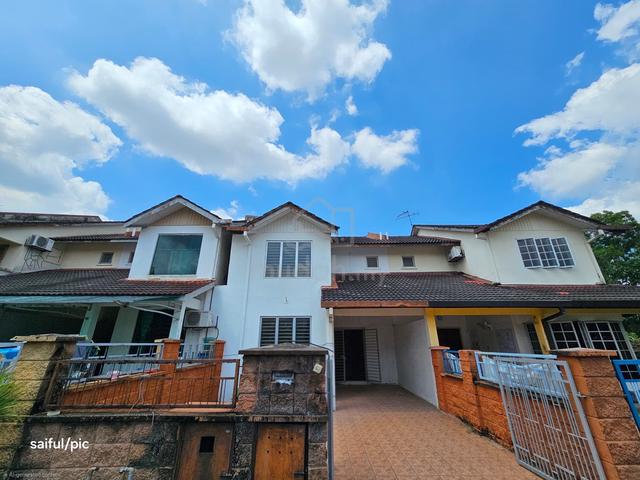 [RENOVATED] Double Storey Jalan Serambi, Bukit Jelutong, Shah Alam 1