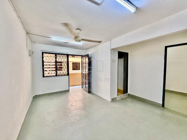 Flat Pandan Indah 1