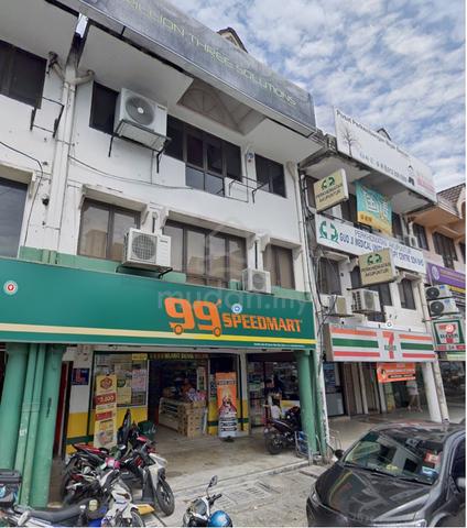 5% roi Klang town 3 sty Fee hold face main road🔥 1