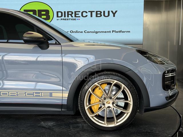 2019 Porsche CAYENNE 3.0 Lightweight Cvert TurboGT - 5