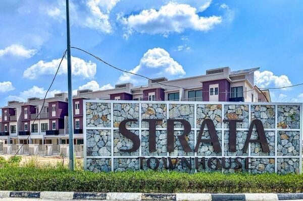 LOWERGROUND|FACING OPEN🔥The Strata Link Townhouse, Bandar Puteri 1