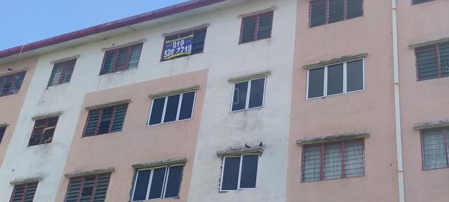 Flat PKNS Seksyen 7 Shah Alam 1