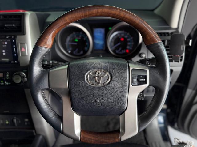 Toyota Landcruiser Prado TZG(A)4.0 V6 7 Seater - 2
