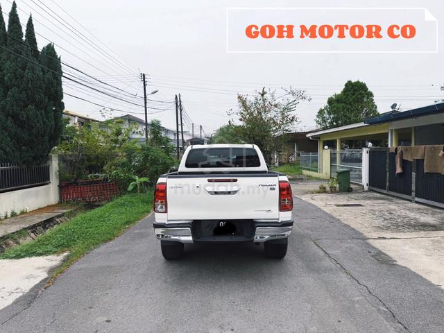 2016 Toyota HILUX 2.4 G (M) - 4
