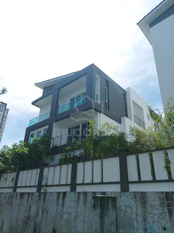 [Cheapest!] 3 Sty Bungalow, Jln Faraday, Bukit Dumbar, Gelugor 1