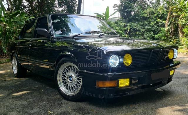 BMW E28 520i (M) 5-speed  - 1