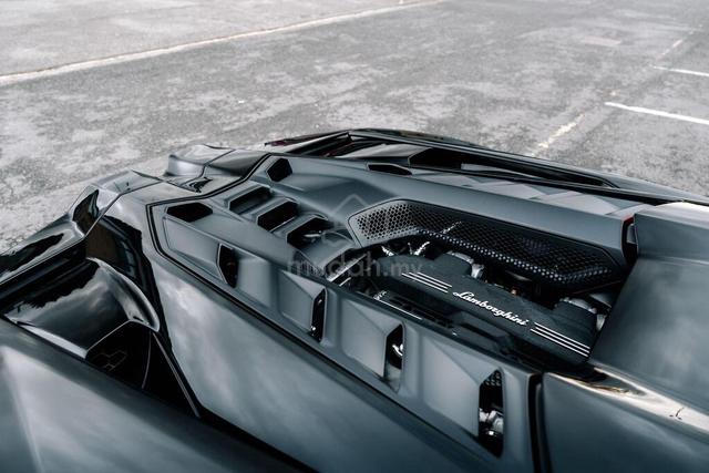 2024 Lamborghini Revuelto V12 Hybrid NERO NOCTIC - 4