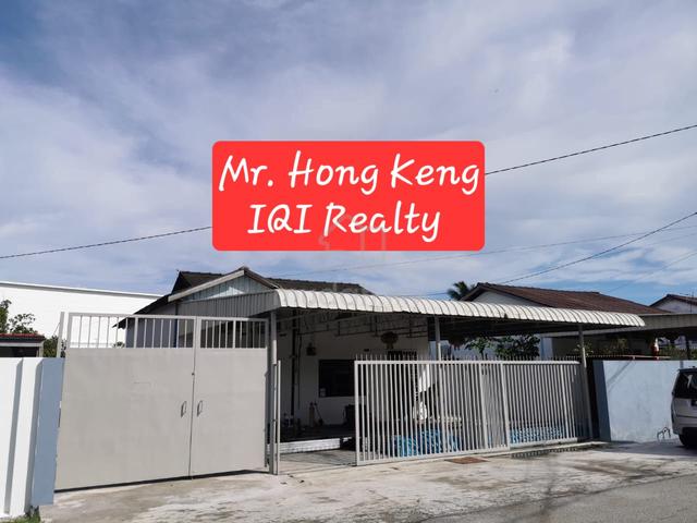 Warehouse with Office for RENT at Batu Maung, Penang 1