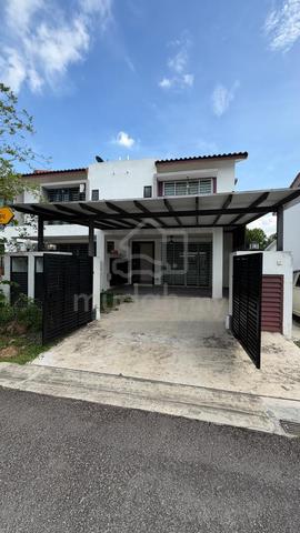 RARE END LOT! 🔥 4R3B Family Home | Partially Furnished | Dato Onn 1