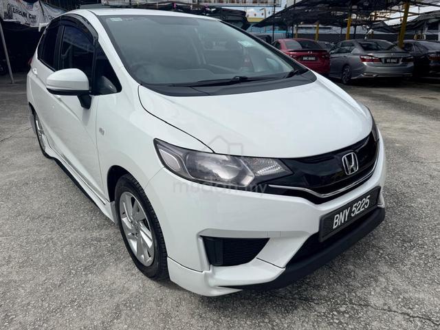 Honda JAZZ 1.5 E (A) LADY OWNER WITH BODYKIT - 3