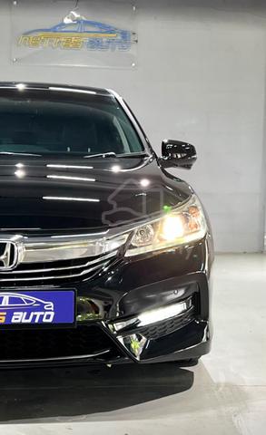2017 Honda Accord 2.0 VTi-L / P/Start / C/Loan  - 5