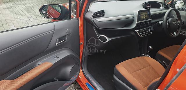Toyota SIENTA 1.5 V 2xPower Door Service by Toyota - 5